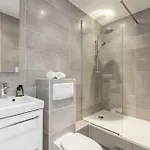 Magenta Square 1 Bdr With Ac