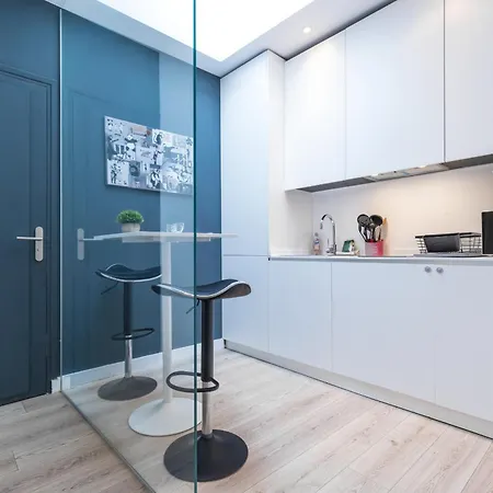 Magenta Square 1 Bdr With Ac Lägenhet Nice