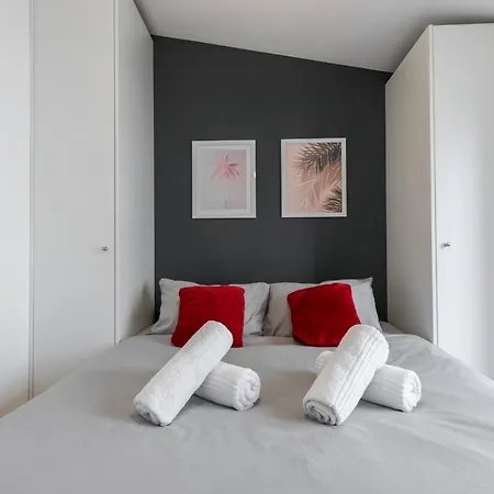 Magenta Square 1 Bdr With Ac Apartamento